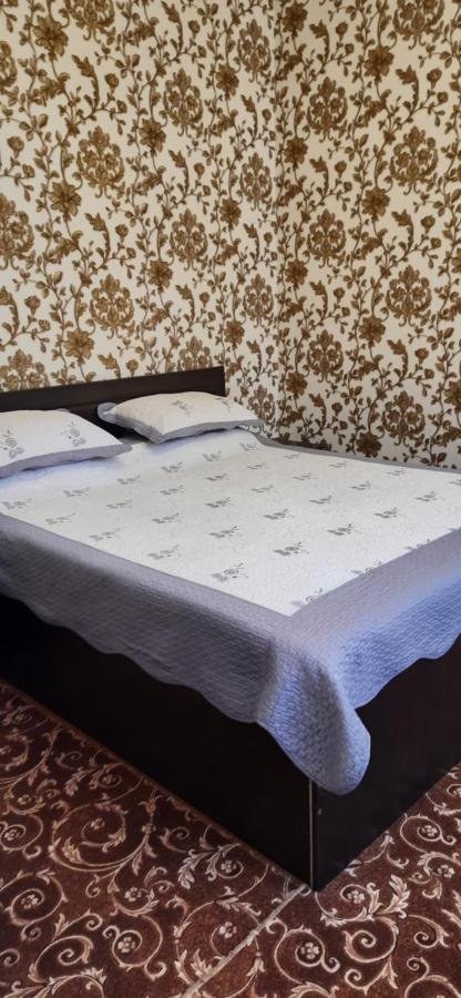 Hotel Sugd & Guest House Panjakent Esterno foto