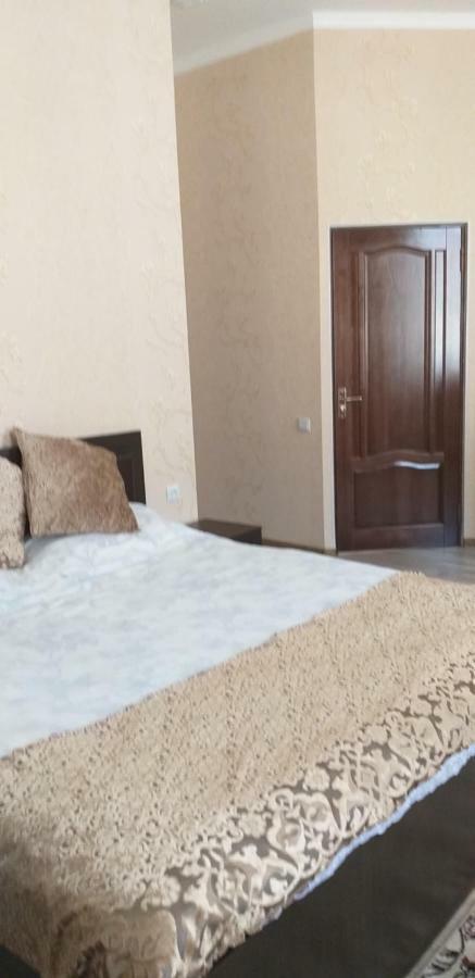 Hotel Sugd & Guest House Panjakent Esterno foto